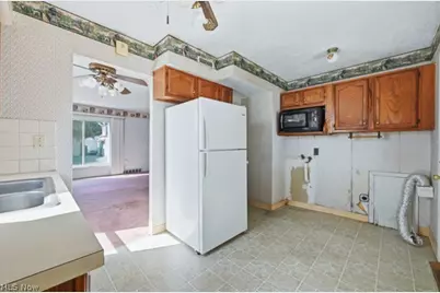 29940 Phillips Avenue, Wickliffe, OH 44092 - Photo 15