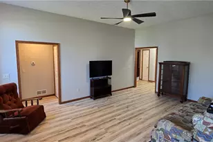 118 Gleneagle Dr, Elyria, OH 44035 - Photo 11