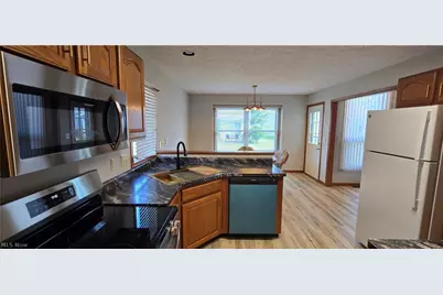 118 Gleneagle Drive, Elyria, OH 44035 - Photo 5