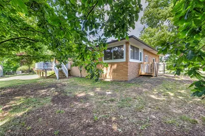 8382 Parkdale Drive, North Royalton, OH 44133 - Photo 27
