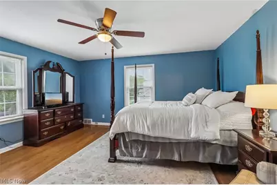 21299 S Woodland Road, Huber Heights, OH 44122 - Photo 23