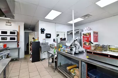 27075 Chardon, Richmond Heights, OH 44143 - Photo 23