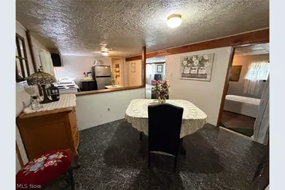 1129 Sunset Drive, East Liverpool, OH 43920 - Photo 11