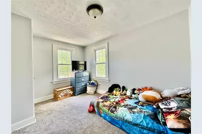 211 Morrison Avenue, Cuyahoga Falls, OH 44221 - Photo 21