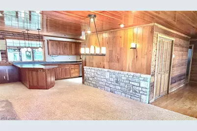 1036 W Lakeshore Drive, Kelleys Island, OH 43438 - Photo 11