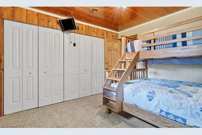 1036 W Lakeshore Drive, Kelleys Island, OH 43438 - Photo 23