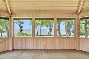 1036 W Lakeshore Dr, Kelleys Island, OH 43438 - Photo 3