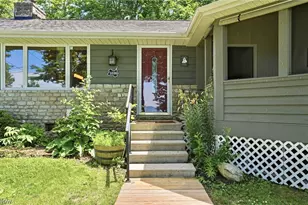 1036 W Lakeshore Dr, Kelleys Island, OH 43438 - Photo 29