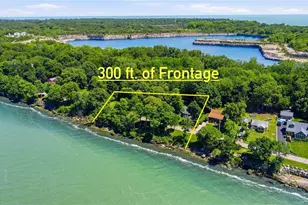 1036 W Lakeshore Dr, Kelleys Island, OH 43438 - Photo 5