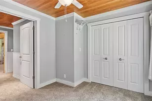 1036 W Lakeshore Dr, Kelleys Island, OH 43438 - Photo 21