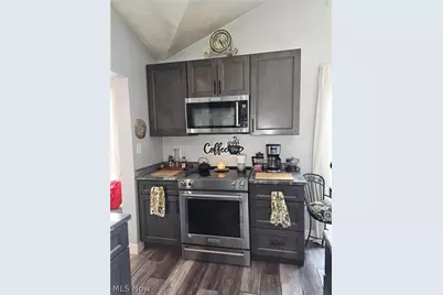 14010 Bennington Boulevard, Middleburg Heights, OH 44130 - Photo 25