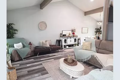 14010 Bennington Boulevard, Middleburg Heights, OH 44130 - Photo 11