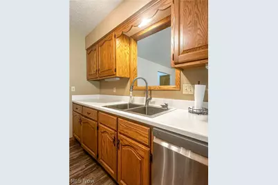 1060 Broadway Avenue SE, Warren, OH 44484 - Photo 17