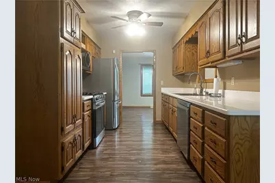 1060 Broadway Avenue SE, Warren, OH 44484 - Photo 15