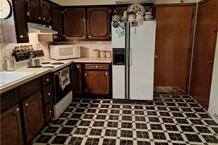 3615 Easton Rd, Norton, OH 44203 - Photo 7