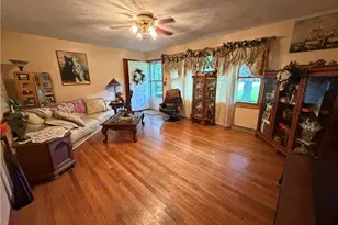 3615 Easton Rd, Norton, OH 44203 - Photo 3