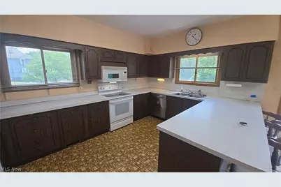54878 National Road, Bridgeport, OH 43912 - Photo 11