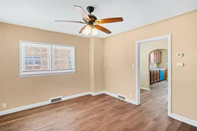 3652 Douglas Road, Toledo, OH 43613 - Photo 5