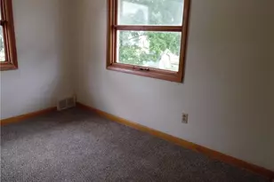 210 Clara Ct, Louisville, OH 44641 - Photo 13