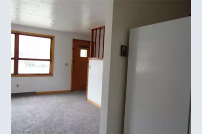 210 Clara Court, Louisville, OH 44641 - Photo 7