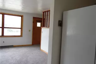 210 Clara Ct, Louisville, OH 44641 - Photo 7