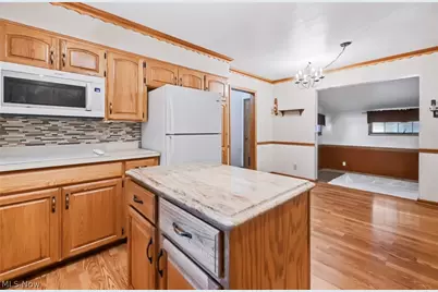 8564 Squires Lane NE, Warren, OH 44484 - Photo 13