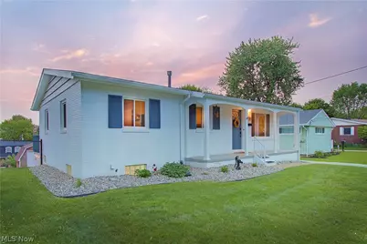 1222 Valley Drive, North Canton, OH 44720 - Photo 3