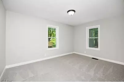2805 Glencoe, Akron, OH 44319 - Photo 13