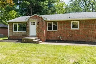 2805 Glencoe, Akron, OH 44319 - Photo 1
