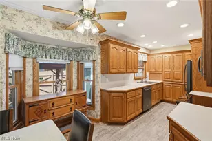 3230 Ethan Allen Rd, Barberton, OH 44203 - Photo 3