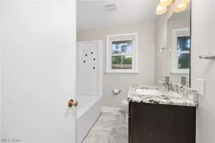 478 Bicksler Dr, Wadsworth, OH 44281 - Photo 17