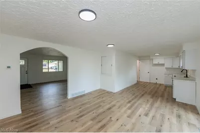 1730 W 20th Street, Lorain, OH 44052 - Photo 7