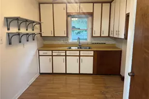 3728 Herbert St, Mogadore, OH 44260 - Photo 9