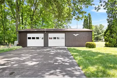 2560 Kenyon Avenue NW, Massillon, OH 44647 - Photo 31