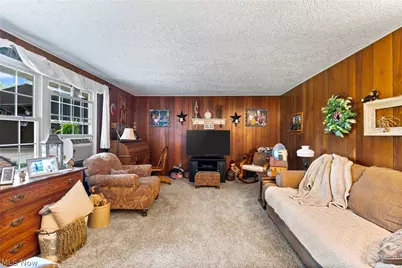 2560 Kenyon Avenue NW, Massillon, OH 44647 - Photo 5