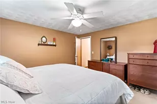 2560 Kenyon Ave NW, Massillon, OH 44647 - Photo 15