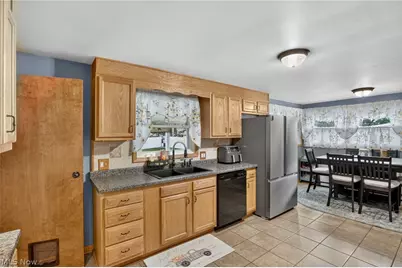 21861 Valley View Drive, West Lafayette, OH 43845 - Photo 11