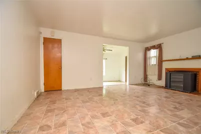 755 Lake Drive, Youngstown, OH 44511 - Photo 29