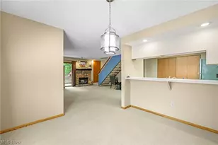 593 Meredith Ln, Cuyahoga Falls, OH 44223 - Photo 9