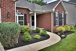 5670 W Long Ridge Dr, Green Hills, OH 44131 - Photo 3