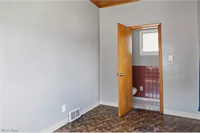 201 E Wilson Avenue, Girard, OH 44420 - Photo 27