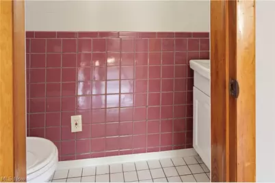 201 E Wilson Avenue, Girard, OH 44420 - Photo 13