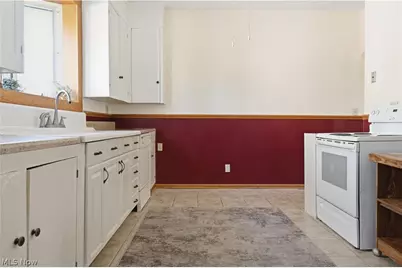 201 E Wilson Avenue, Girard, OH 44420 - Photo 11