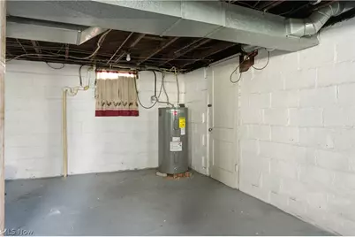 201 E Wilson Avenue, Girard, OH 44420 - Photo 29