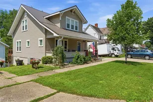 1102 Phillips St, Marietta, OH 45750 - Photo 1
