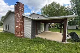 2116 Overcrest St, Alliance, OH 44601 - Photo 3