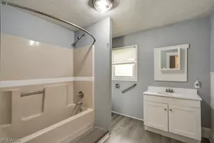 732 Akin Ct SW, Canton, OH 44706 - Photo 13
