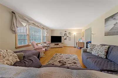 680 Forest Ridge Drive, Youngstown, OH 44512 - Photo 17