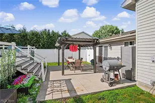3300 Meanderwood Dr, Canfield, OH 44406 - Photo 21