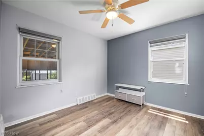 130 Roger Avenue, Bellevue, OH 44811 - Photo 11